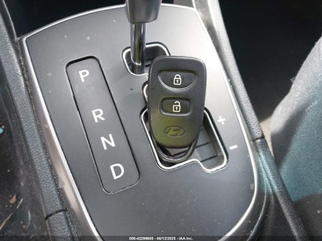KMHCT5AE3GU242307 Hyundai ACCENT SE