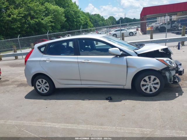 KMHCT5AE3GU242307 Hyundai ACCENT SE