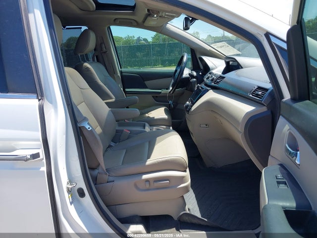 Honda j35z8 2014 5FNRL5H64EB051191 Image 5