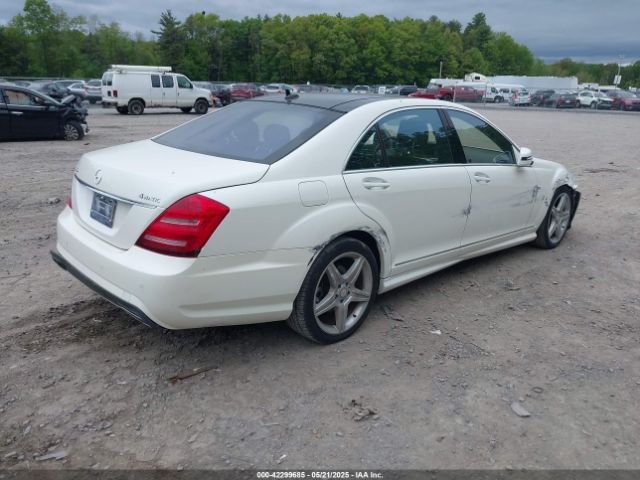 2010 MERCEDES-BENZ S 550 WDDNG8GB5AA311187 Photo 3