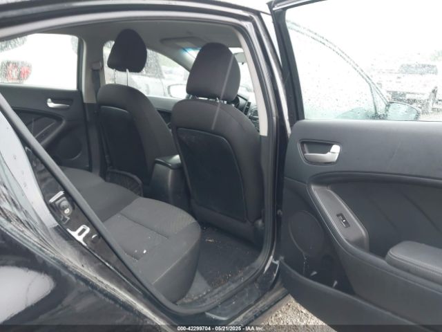 3KPFK4A74JE210231 KIA FORTE LX