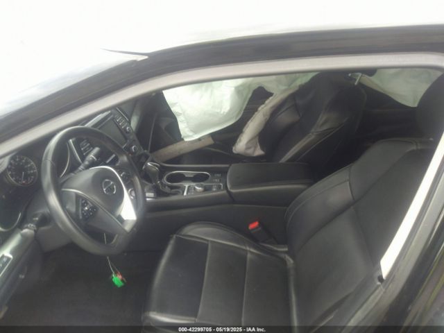 1N4AA6AV4KC366176 Nissan 2019