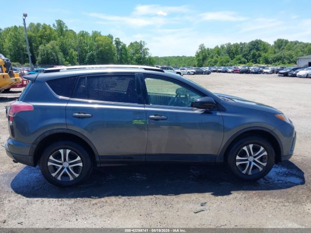 JTMBFREV9HD204770 Toyota RAV4 LE