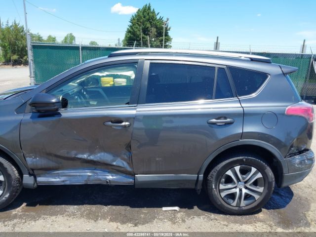 JTMBFREV9HD204770 Toyota RAV4 LE