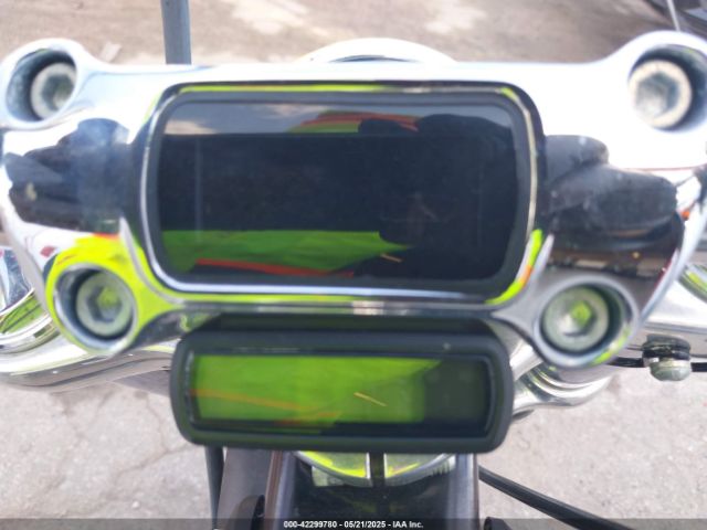 2021 HARLEY-DAVIDSON FXST 1HD1BVJ17MB054150 Photo 6