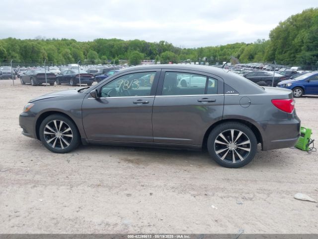 1C3CCBBG8EN199159 Chrysler 200 Touring