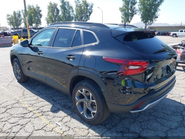 2025 CHEVROLET TRAX KL77LHEP5SC085846 Photo 2