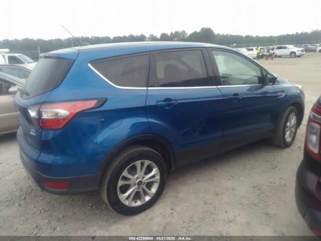 1FMCU9GD5HUC34665 Ford ESCAPE SE