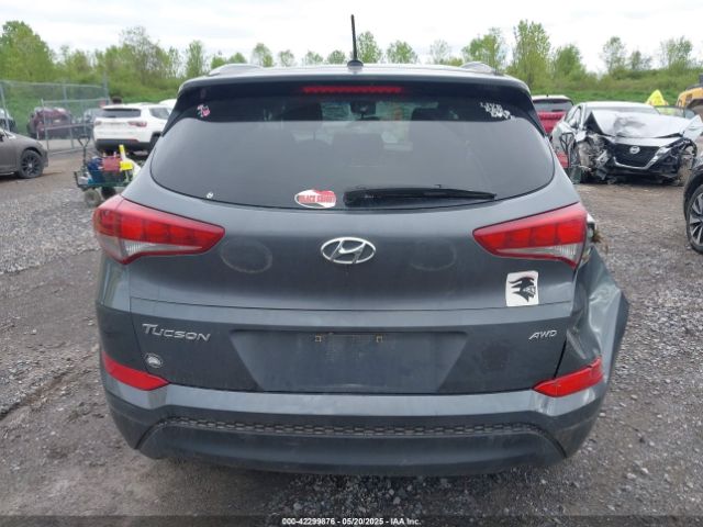 KM8J3CA4XGU144460 Hyundai TUCSON SE