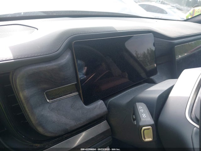 42299884 :رقم المزاد ، 7FCTGAAA4NN007706 vin ، 2022 Rivian R1t Adventure مزاد بيع