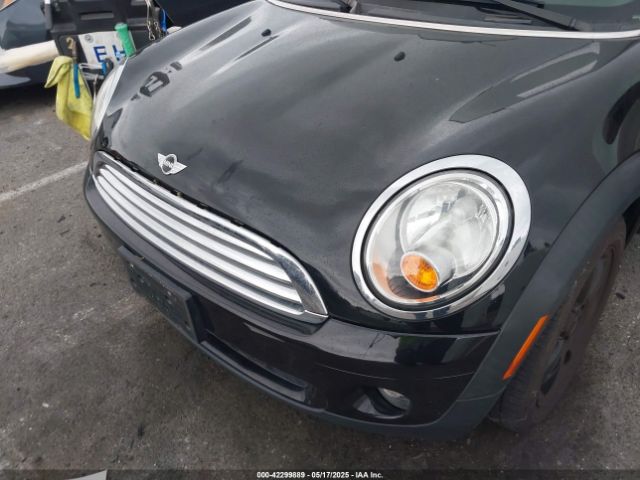 2010 MINI COOPER WMWMR3C53ATU98742 Photo 5