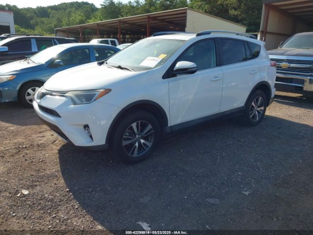 2T3WFREV8JW423617 Toyota Rav4 Xle
