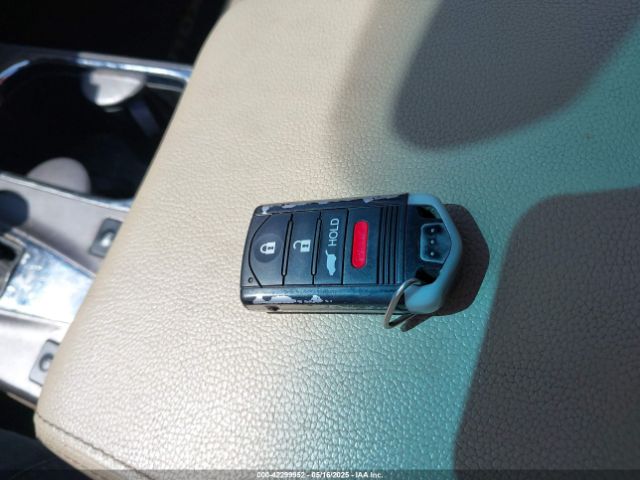 5J8TB3H50FL018855 Acura RDX