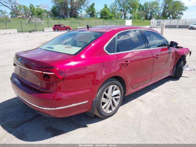 2018 VOLKSWAGEN PASSAT 1VWBA7A3XJC043393 Photo 3