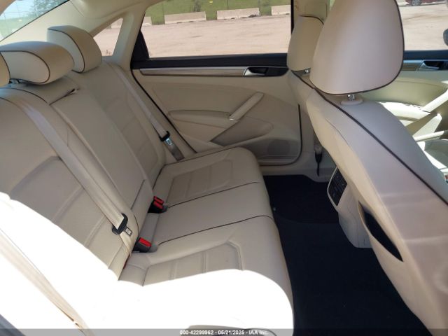 2018 VOLKSWAGEN PASSAT 1VWBA7A3XJC043393 Photo 7