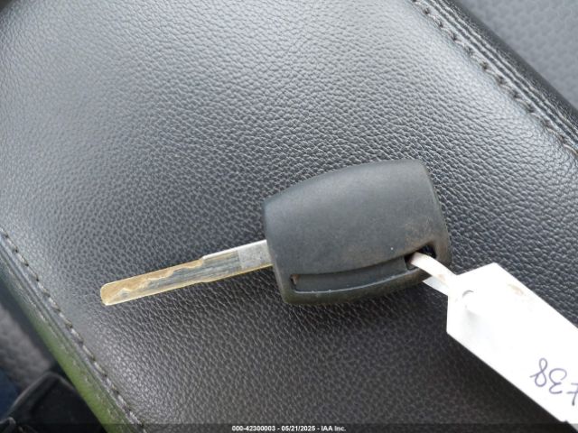 1FMCU9GD8HUA90786 Ford ESCAPE SE