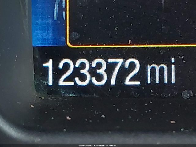 1FMCU9GD8HUA90786 Ford ESCAPE SE