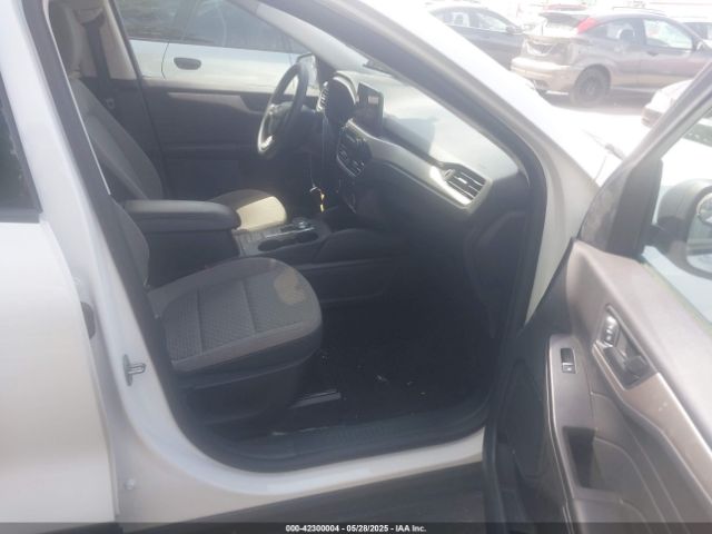 1FMCU9G61NUA61014 Ford ESCAPE SE