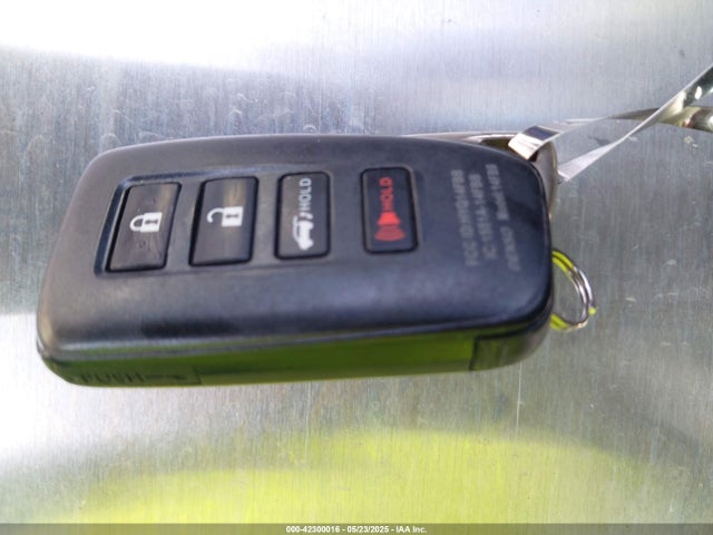 2T2ZZMCA2HC072467 Lexus 2017