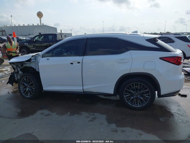 2T2ZZMCA2HC072467 Lexus 2017