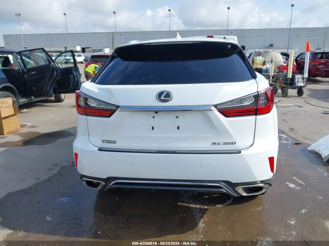 2T2ZZMCA2HC072467 Lexus 2017