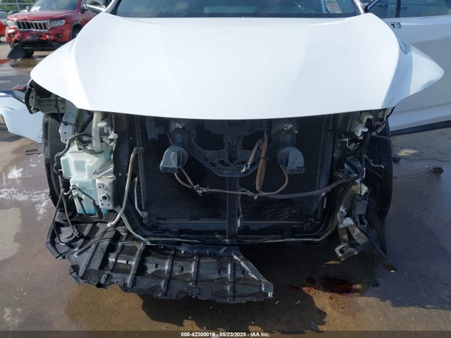 2T2ZZMCA2HC072467 Lexus 2017