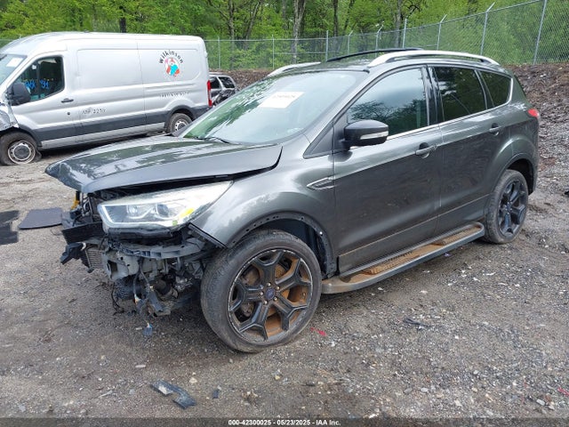 1FMCU9J91HUA45032 Ford 2017
