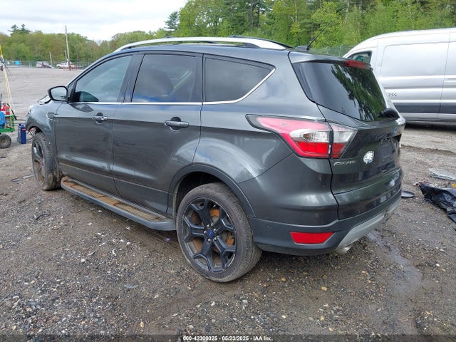 1FMCU9J91HUA45032 Ford 2017