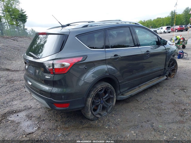 1FMCU9J91HUA45032 Ford 2017