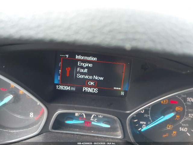 1FMCU9J91HUA45032 Ford 2017