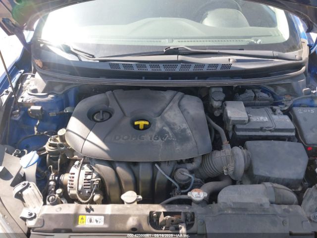 5NPDH4AE7FH565322 Hyundai ELANTRA SE