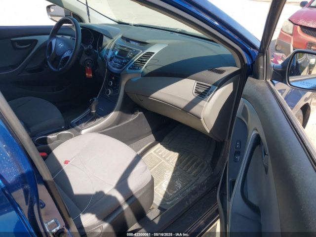 5NPDH4AE7FH565322 Hyundai ELANTRA SE