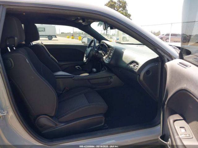 2C3CDZAGXMH599674 Dodge Challenger Sxt