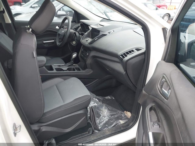 1FMCU9GD8JUB11948 Ford ESCAPE SE