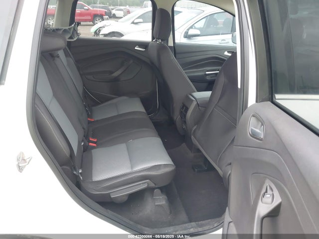 1FMCU9GD8JUB11948 Ford ESCAPE SE