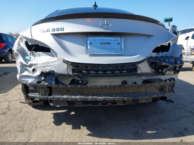 2018 MERCEDES-BENZ CLA 250 WDDSJ4EB9JN631508 Photo 5