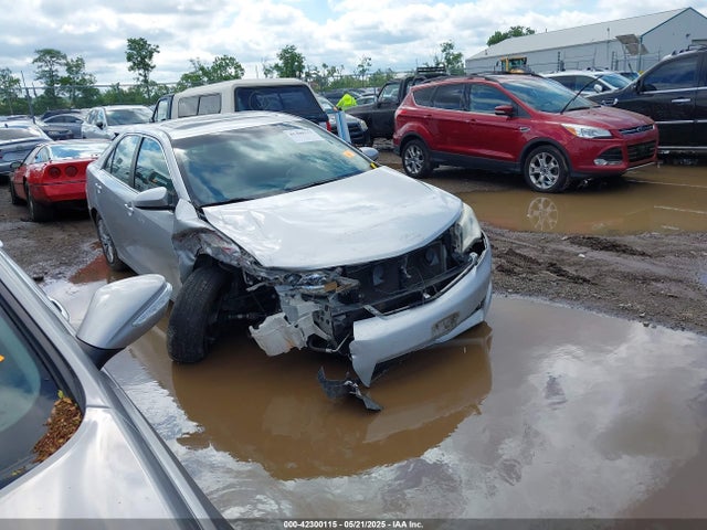 2014 4T1BF1FK1EU302186 main image