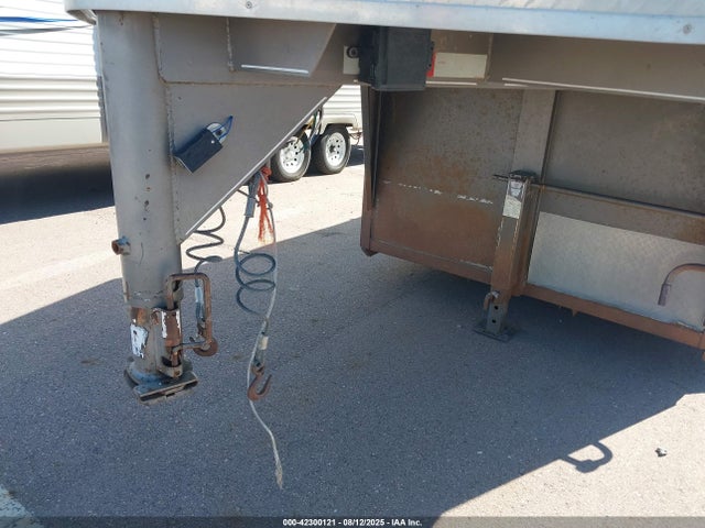 Продаж на аукціоні авто 2007 Delta Manufacturing Inc Livestock Trailer, vin: 4MWGS26227N021290, номер лоту: 42300121