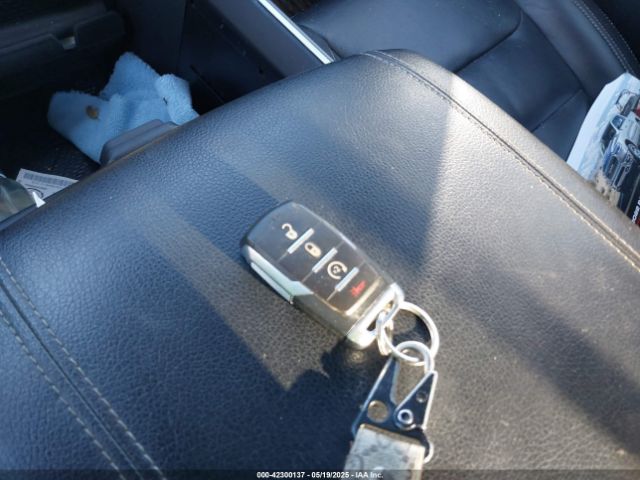 2022 RAM 1500 1C6SRFFT0NN311092 Photo 10