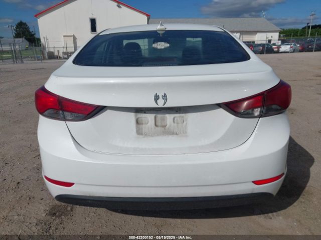 5NPDH4AE8GH682134 Hyundai ELANTRA SE