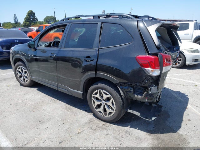 Subaru na u5 2022 JF2SKAEC8NH422572 Image 3