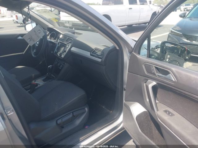 3VV1B7AX7MM117954 Volkswagen Tiguan 2.0t S