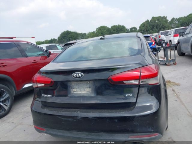 3KPFL4A8XHE093383 KIA FORTE EX