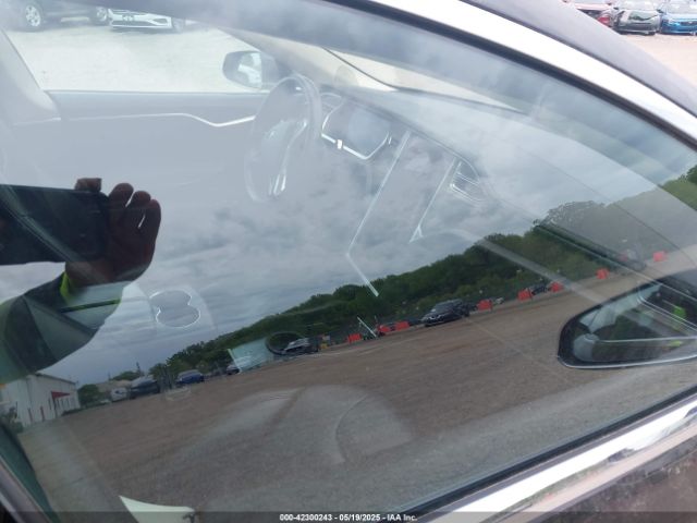 2013 TESLA MODEL S 5YJSA1CN1DFP08848 Photo 4