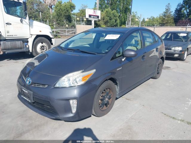 JTDKN3DUXE0383459 Toyota Prius Two