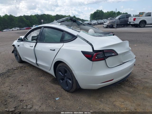 5YJ3E1EB9NF155394 Tesla 2022