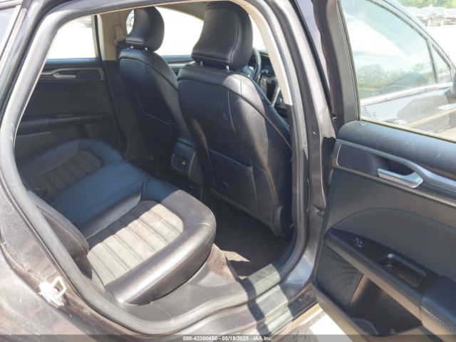 3FA6P0T97HR172169 Ford FUSION SE