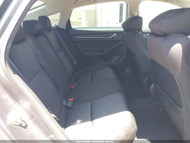 1HGCV1F13KA105330 Honda ACCORD LX