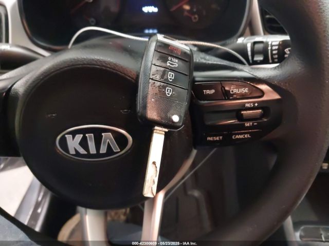 3KPA24AD9LE333445 KIA RIO S