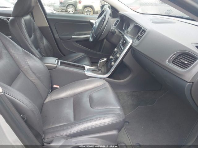 YV1612FS6E1280756 Volvo S60 T5 Platinum